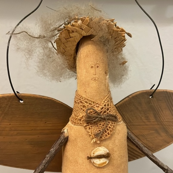 Folk Art Rustic Angel Wall Decor Primitive - Picture 2 of 5